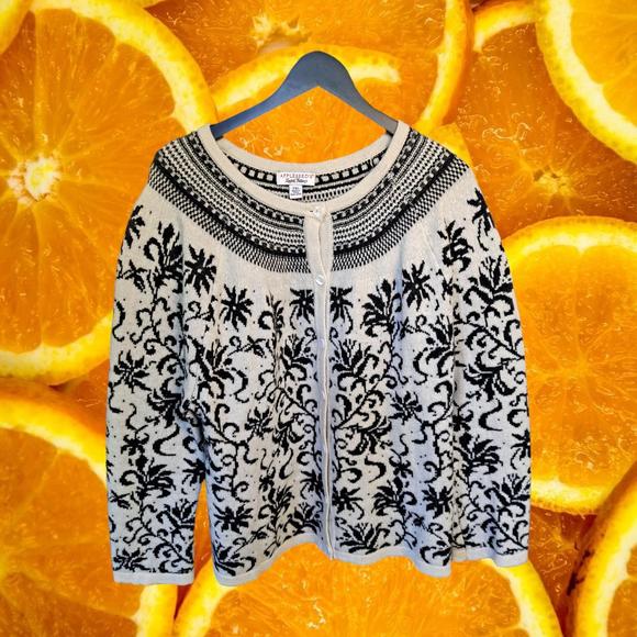 AppleSeeds‎ Limited Edition Black and White Sweater Size PXL - Picture 1 of 6
